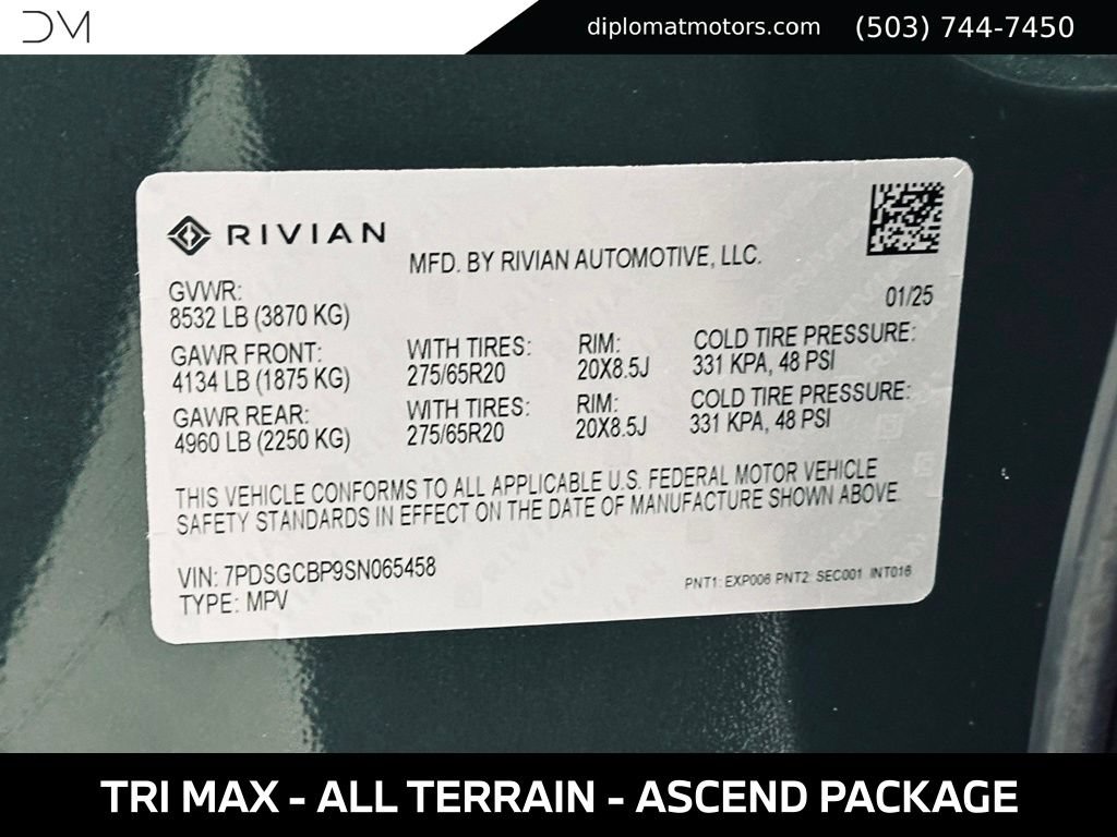 Used 2025 Rivian R1S Premium AWD/4WD image 49