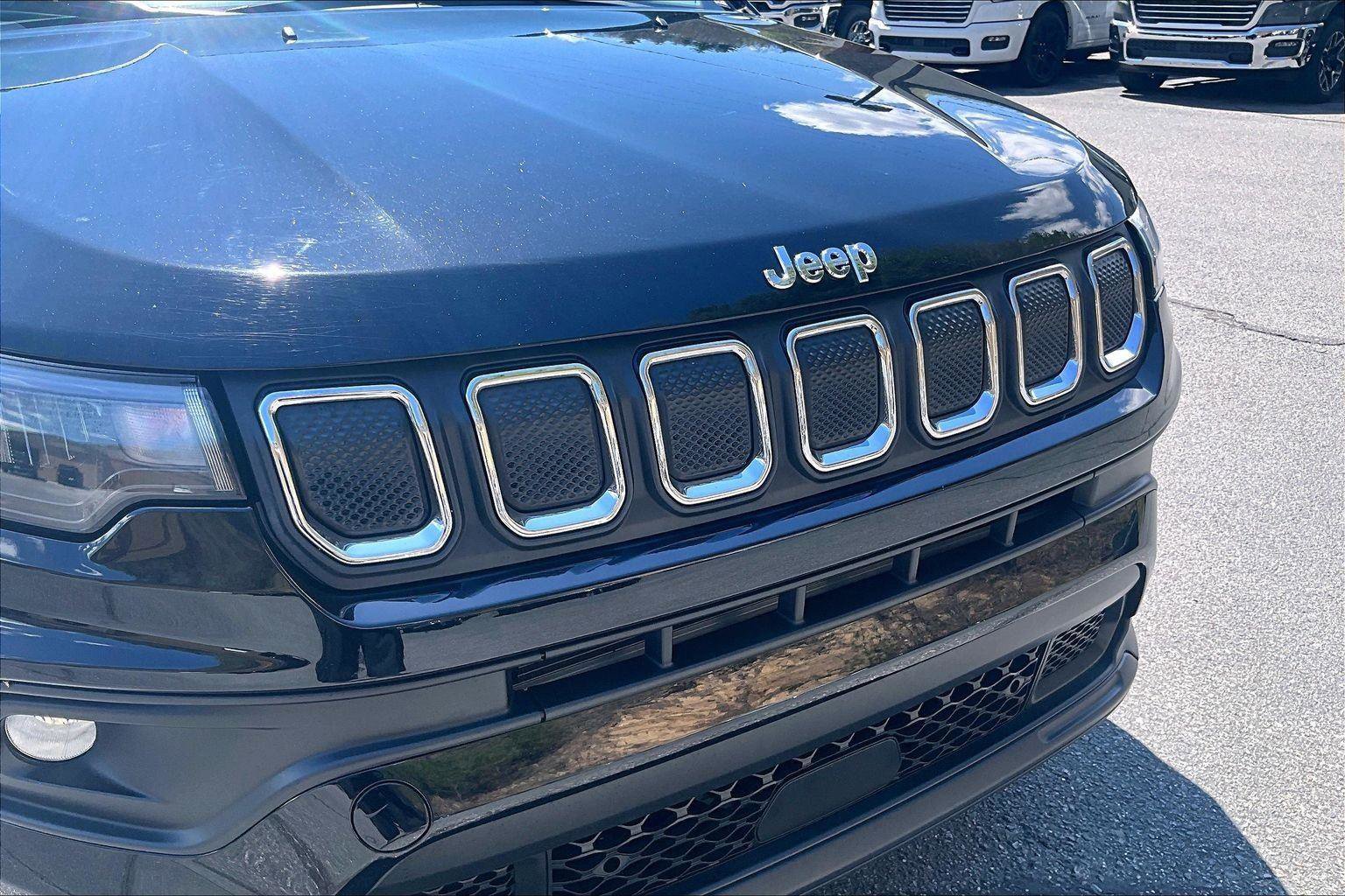 Certified 2022 Jeep Compass Latitude AWD/4WD image 28