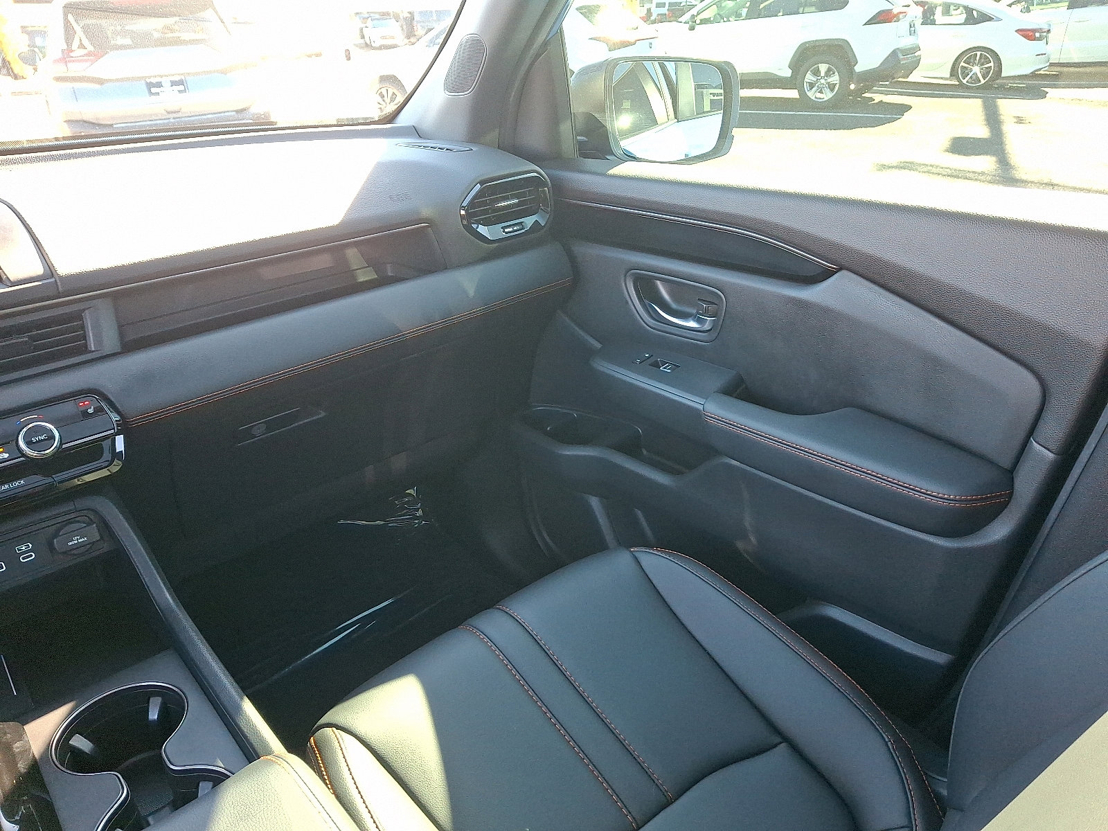 Used 2025 Honda Pilot TrailSport image 12