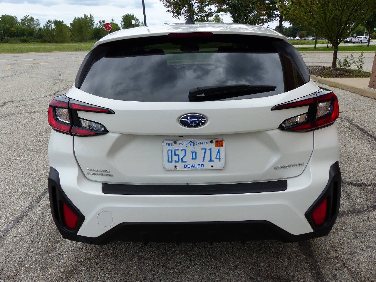 Used 2024 Subaru Crosstrek 2.0i AWD/4WD image 8