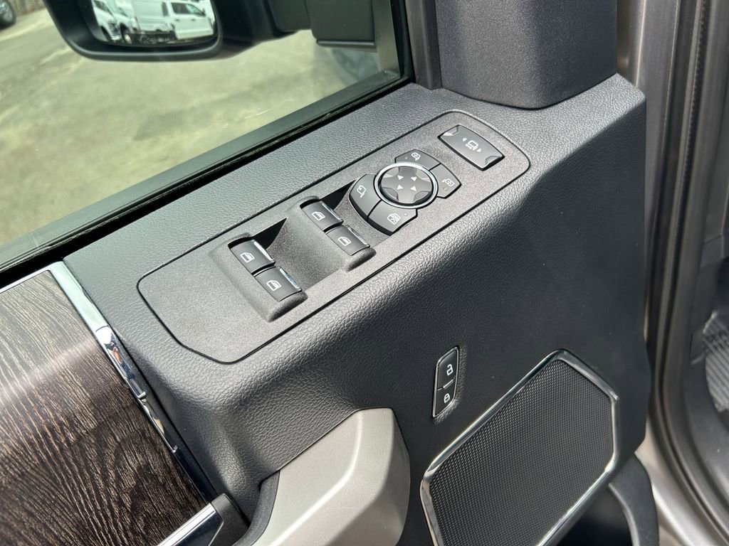 Used 2021 Ford F250 Lariat w/ FX4 Off-Road Package image 24