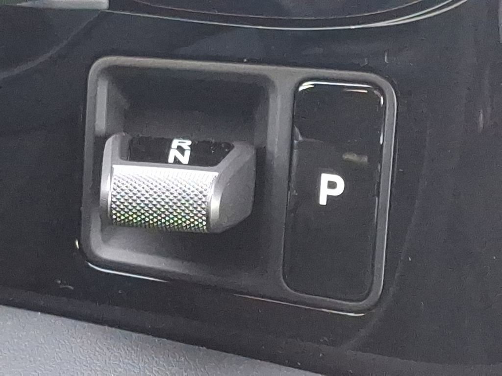 Certified 2025 Porsche Taycan image 13