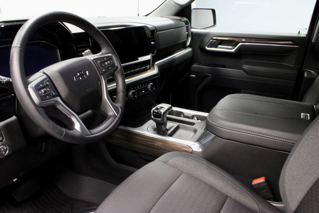 Used 2026 Chevrolet Silverado 1500 RST AWD/4WD image 22