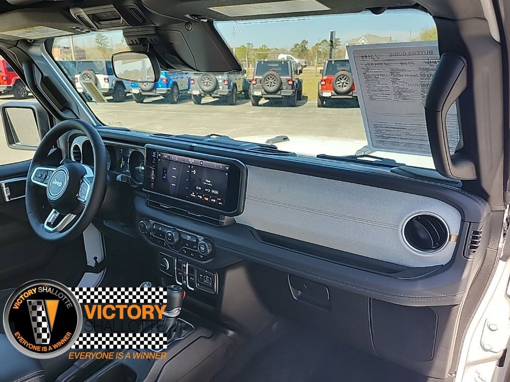 Used 2025 Jeep Wrangler Sahara 4xe w/ Safety Group image 33