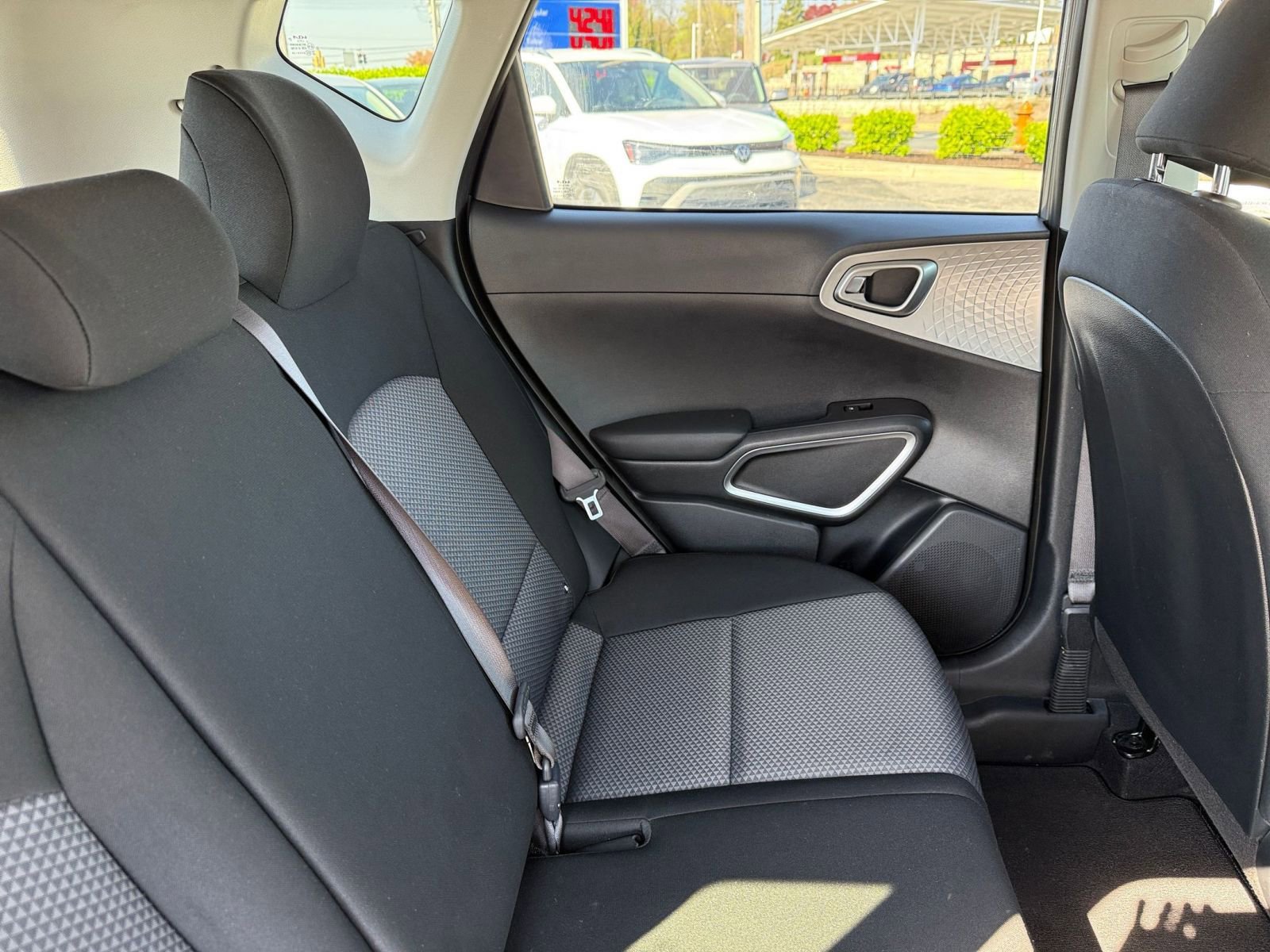 Used 2025 Kia Soul LX w/ LX Technology Package image 37