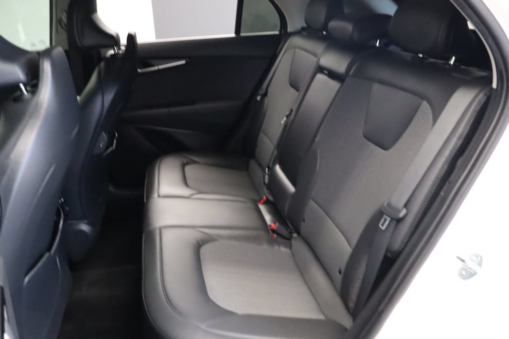 Used 2023 Kia Niro EX FWD image 34