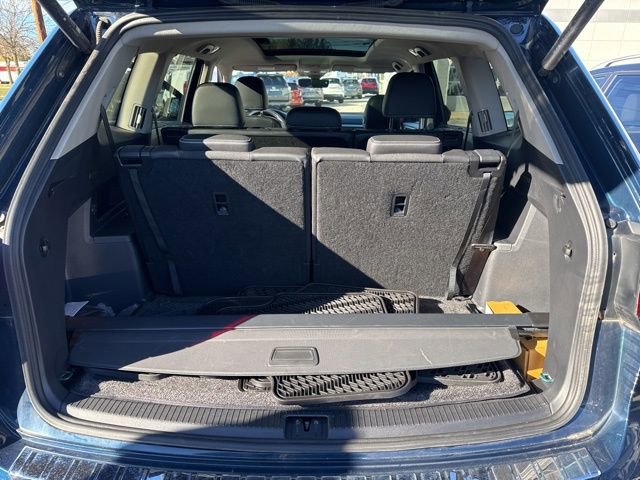 Used 2023 Volkswagen Atlas SEL R-Line image 26