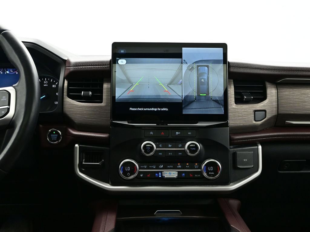 Used 2024 Ford Expedition Limited image 18