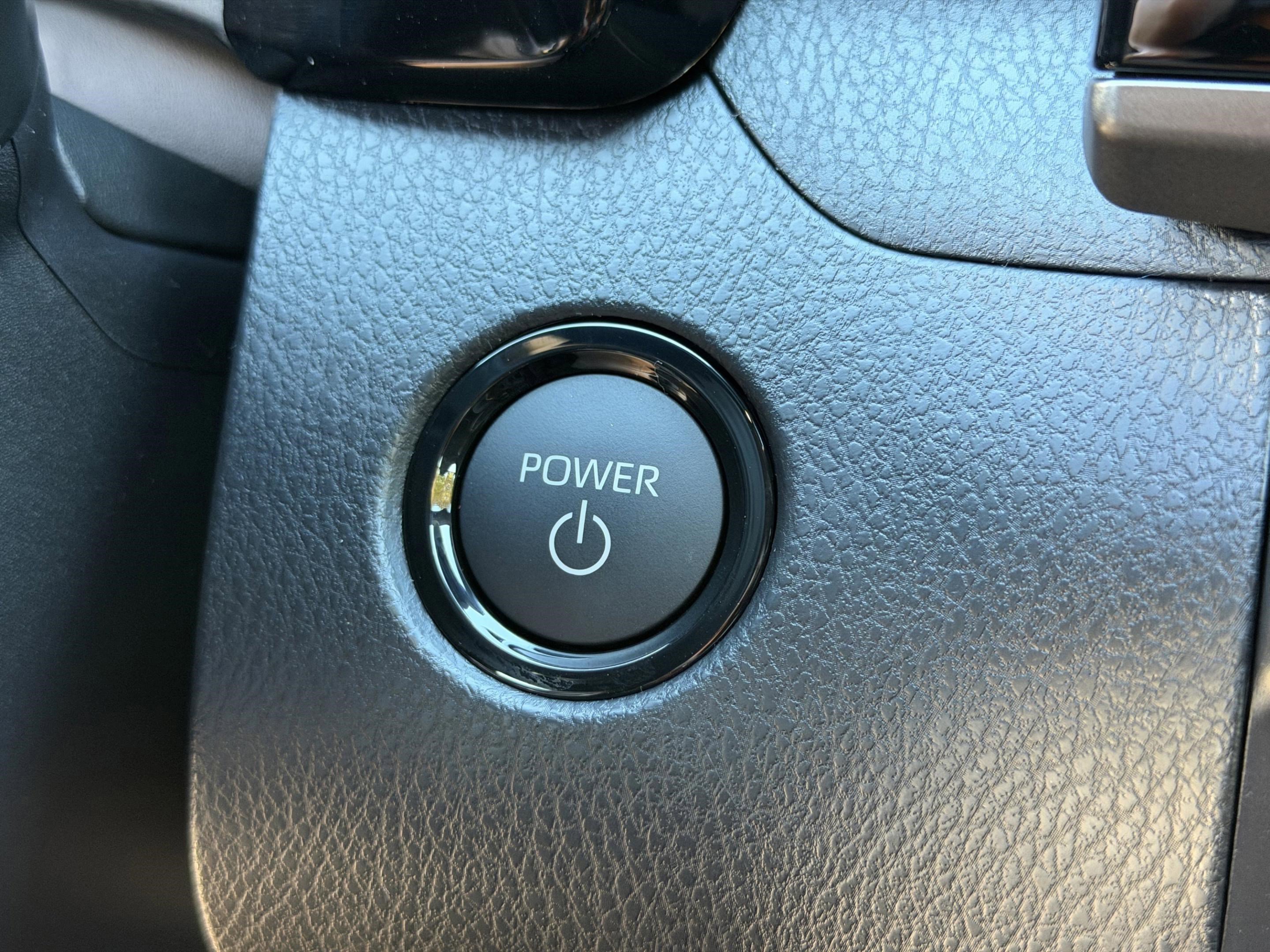 New 2026 Toyota Camry SE image 7