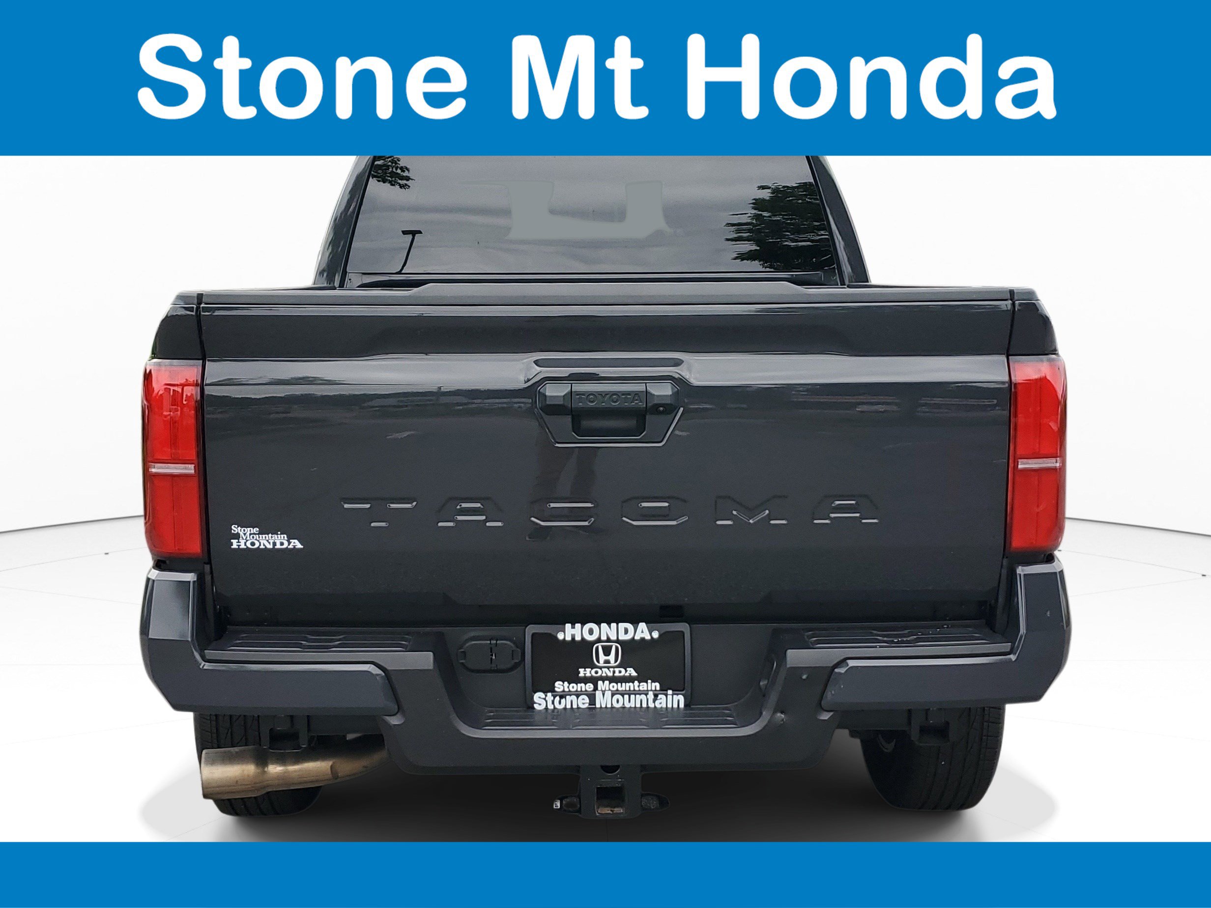 Used 2025 Toyota Tacoma SR5 RWD image 5