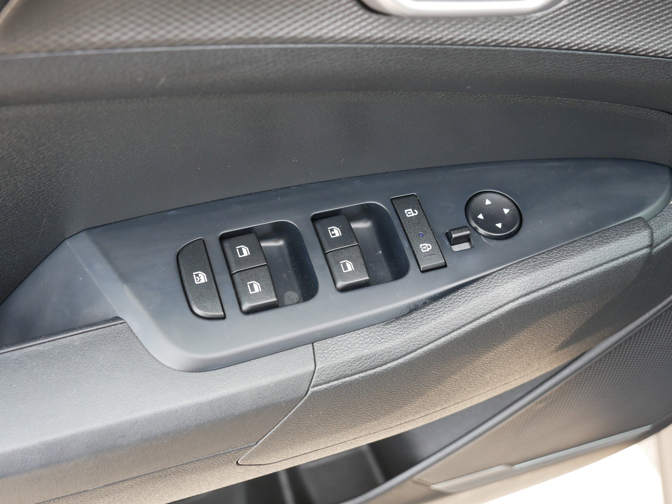 Certified 2024 Kia Sportage LX image 19