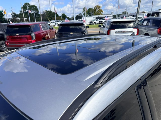 Used 2023 Ford Explorer XLT w/ Equipment Group 202A RWD image 10