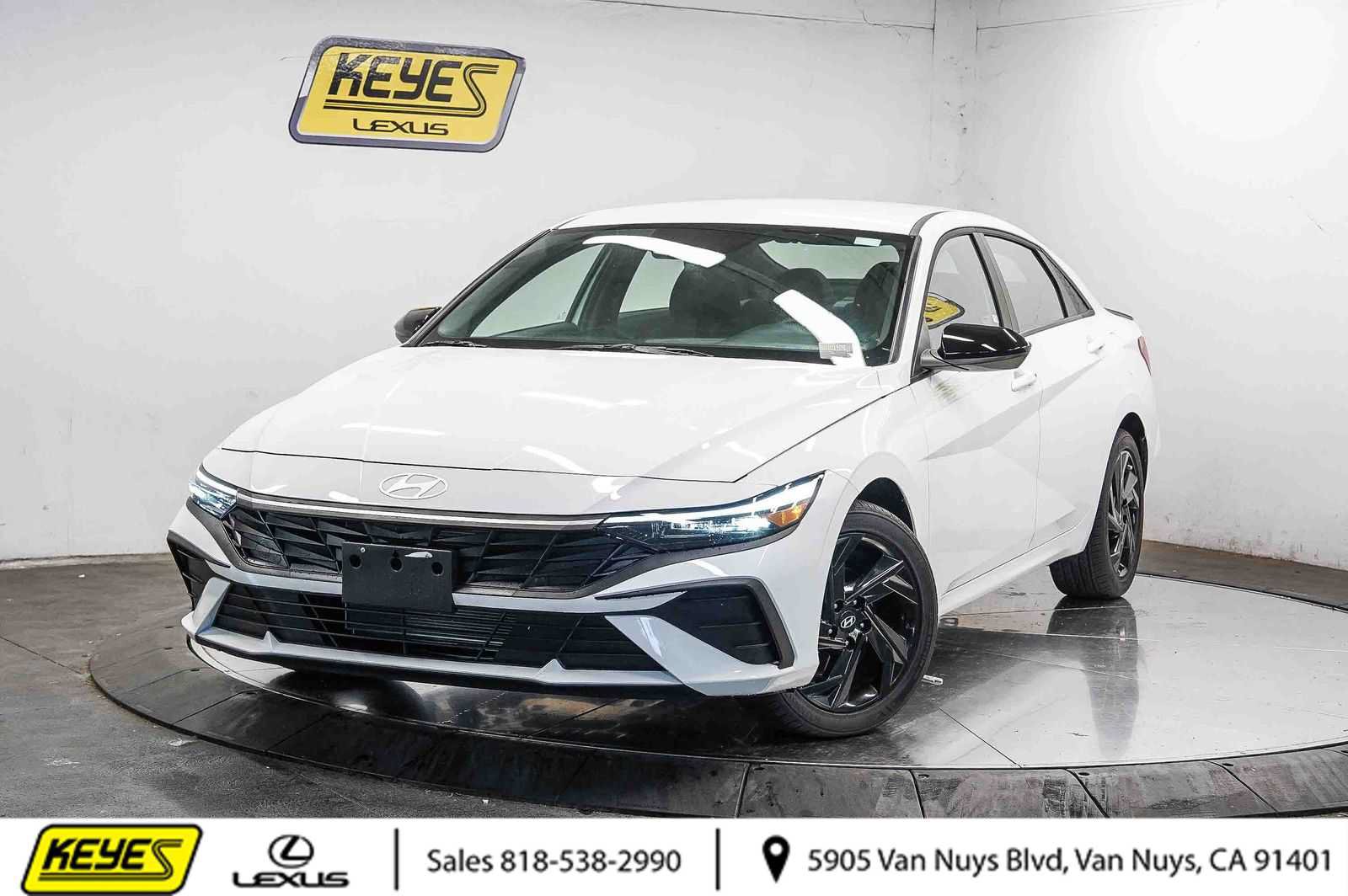 Used 2026 Hyundai Elantra Sport FWD image 1