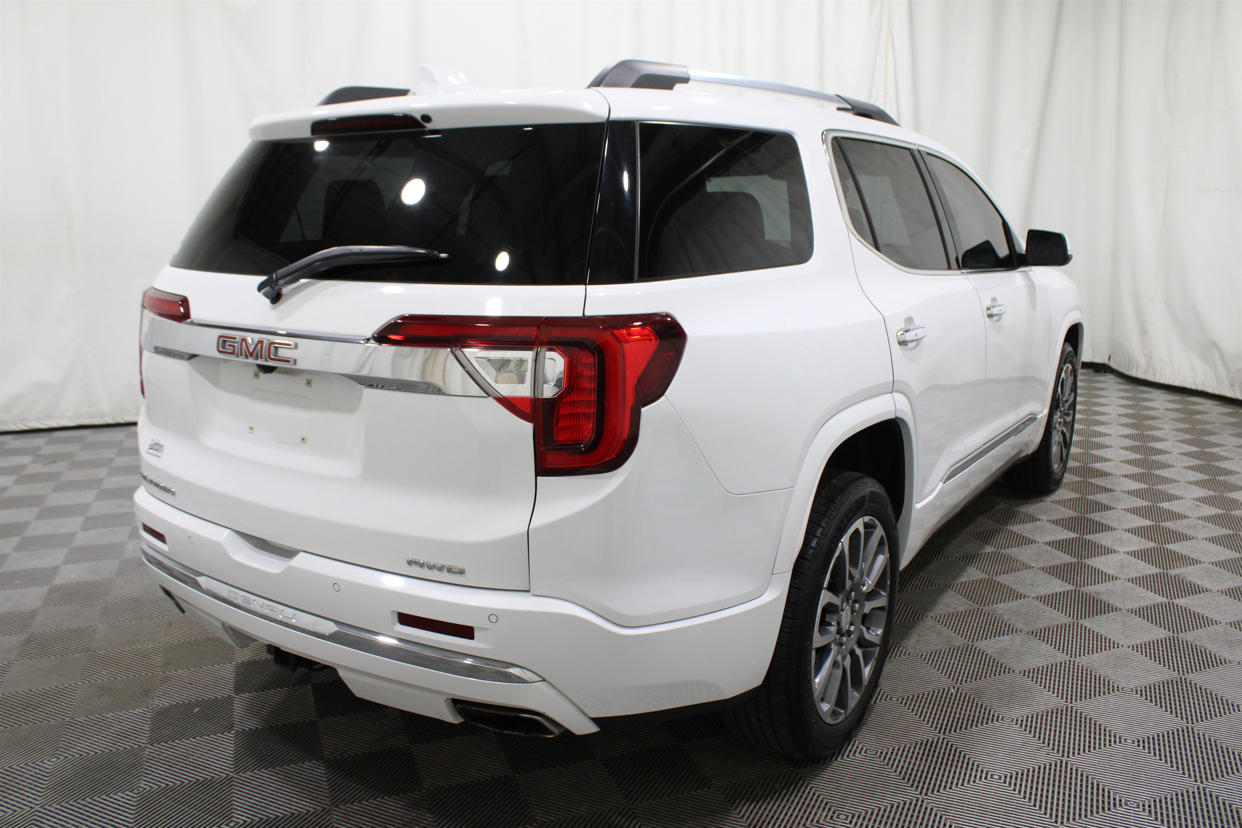 Used 2020 GMC Acadia Denali w/ Trailering Package image 41