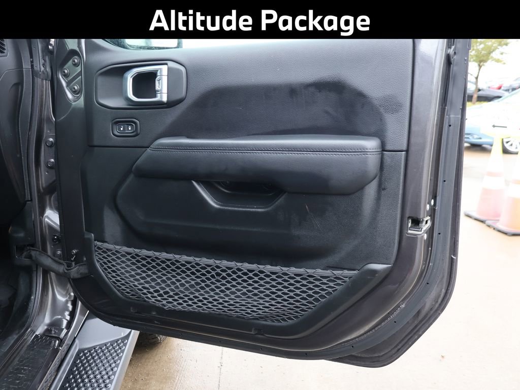 Used 2021 Jeep Wrangler Unlimited Sahara image 10