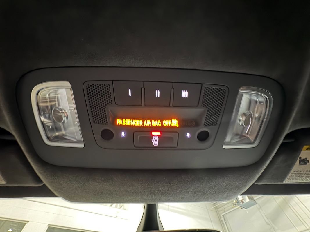 Used 2021 Audi R8 V10 w/ Premium Package image 32