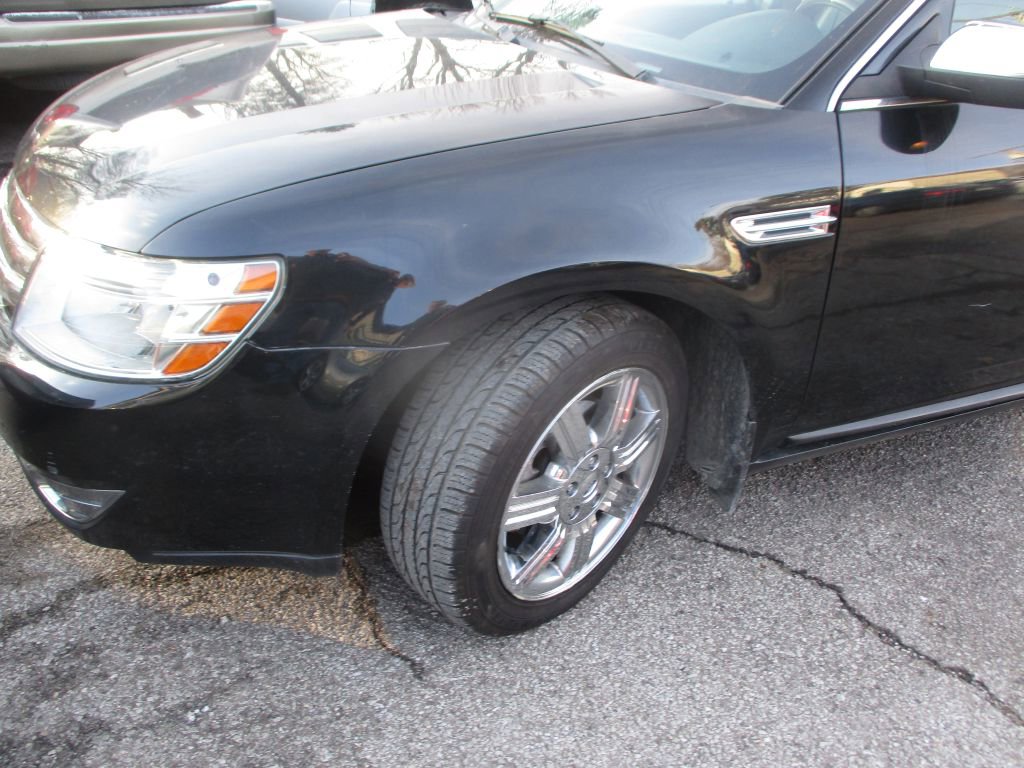 Used 2009 Ford Taurus Limited image 15