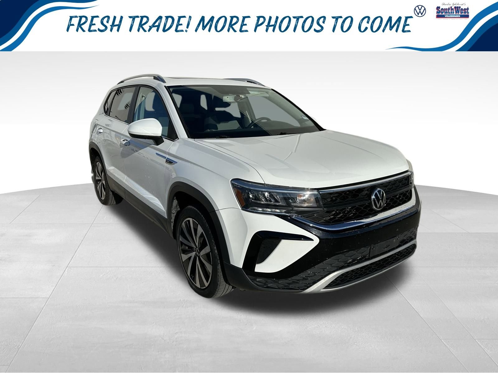 Used 2022 Volkswagen Taos SE w/ Panoramic Sunroof Package image 1