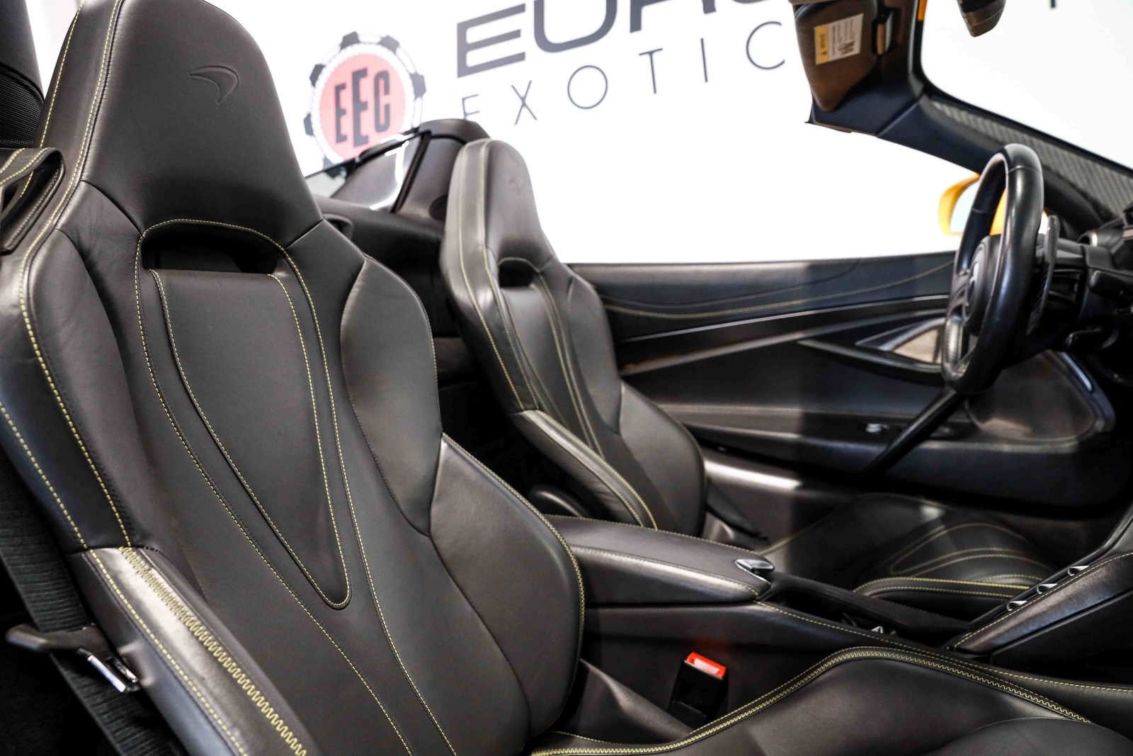 Used 2022 McLaren 720S Performance RWD image 38