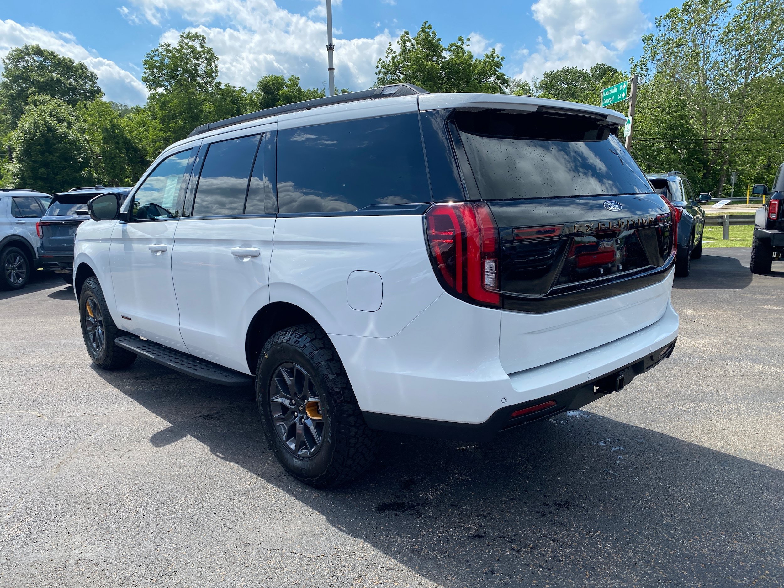New 2026 Ford Expedition Tremor AWD/4WD image 8
