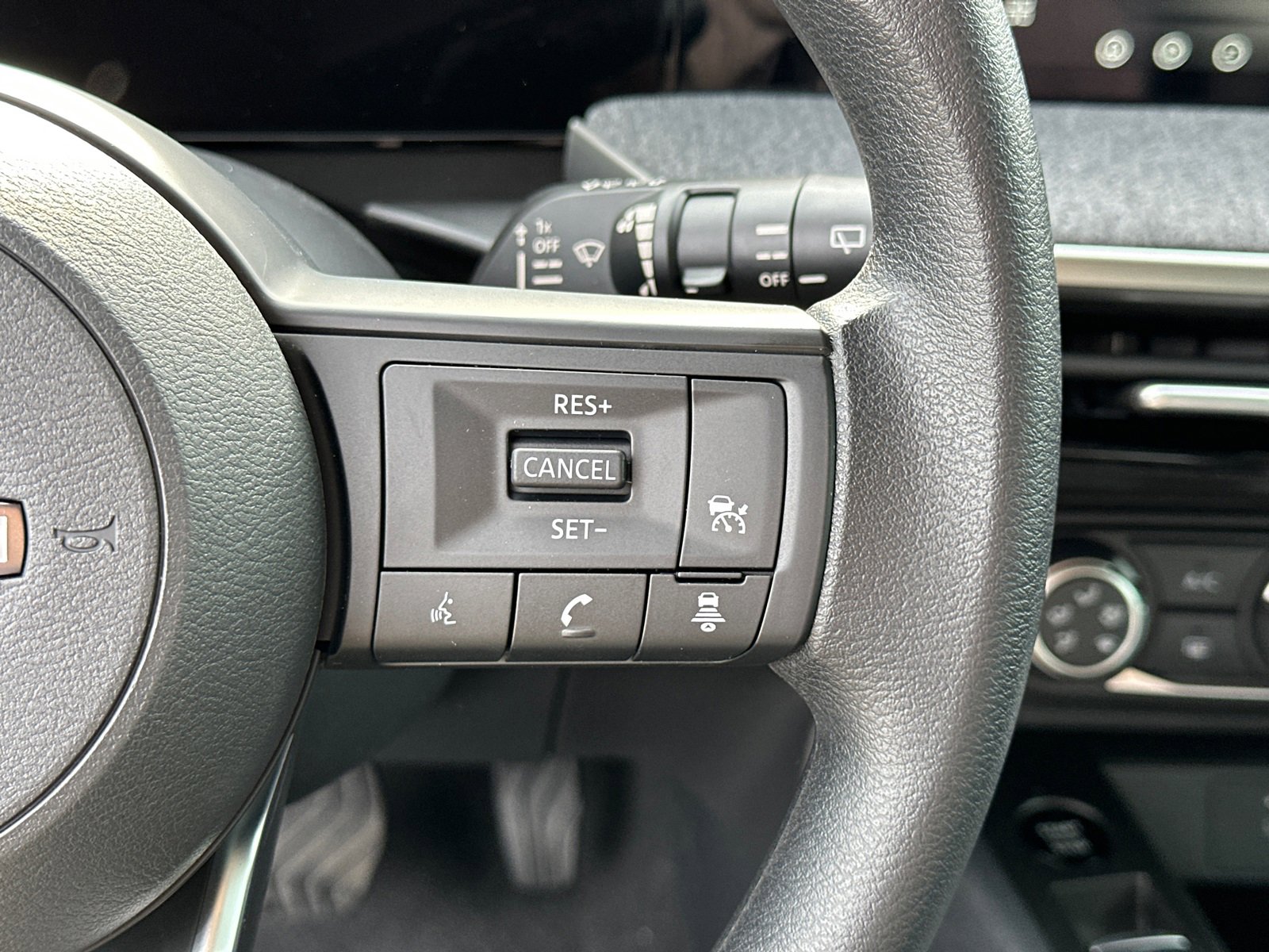 New 2026 Nissan Kicks S image 26