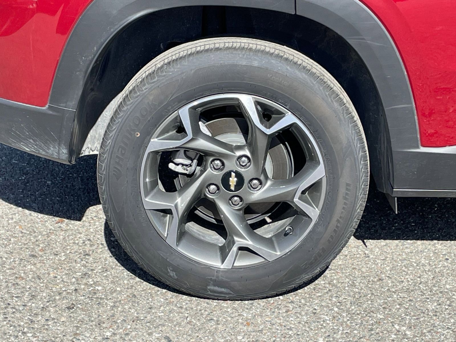 Used 2025 Chevrolet Trax LT image 29