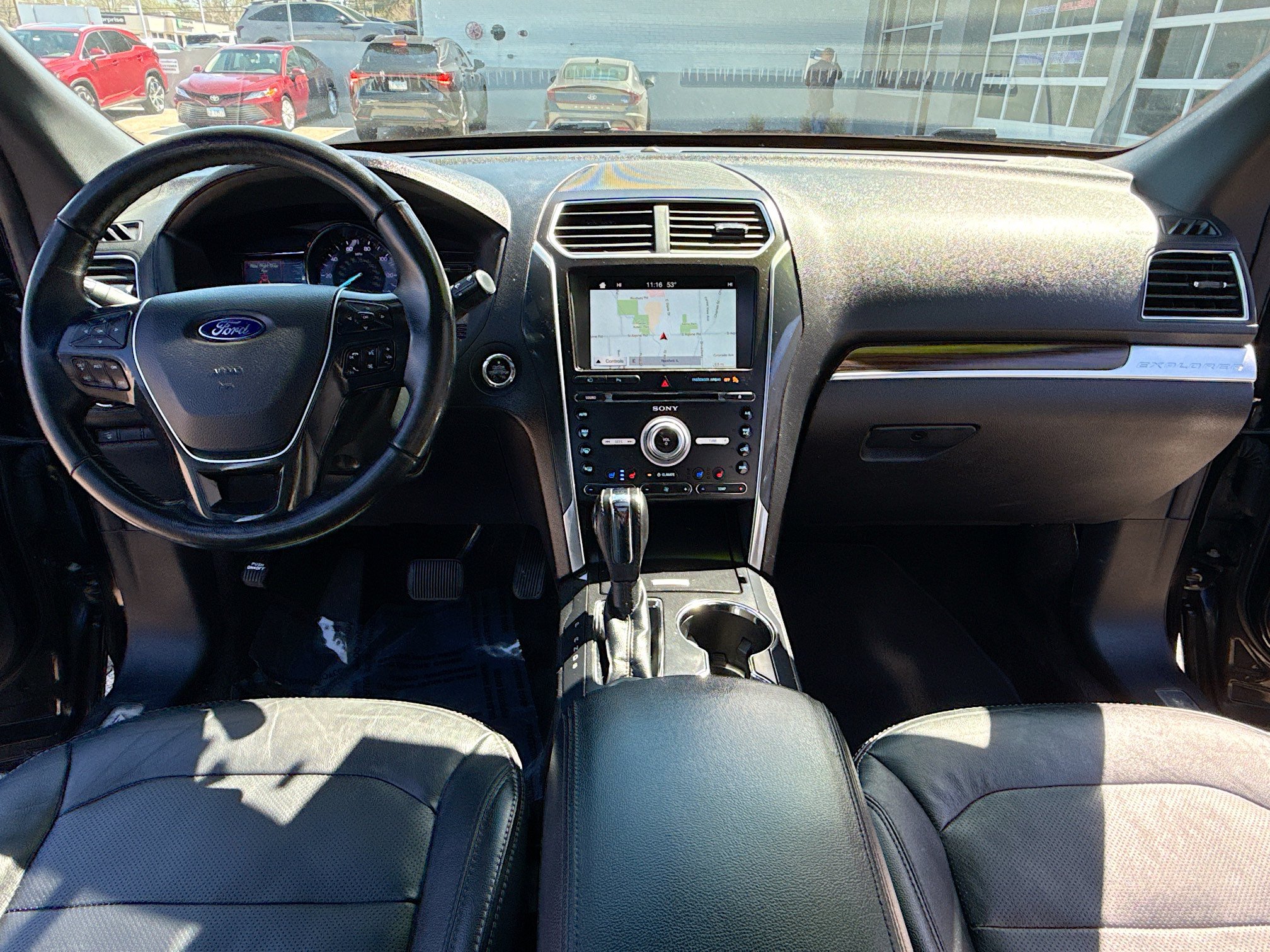 Used 2018 Ford Explorer Limited AWD/4WD image 3