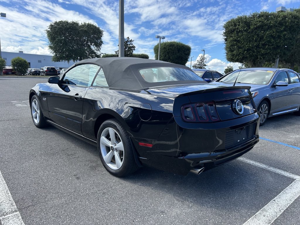 Used 2014 Ford Mustang GT RWD image 6