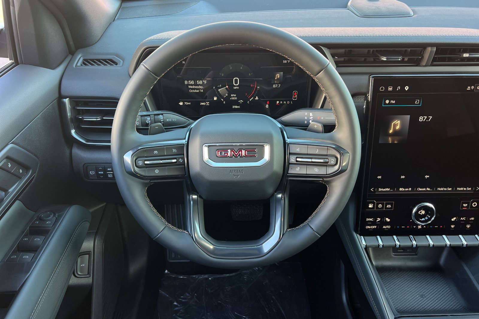 New 2027 GMC Terrain AT4 w/ Technology Package II AWD/4WD image 14