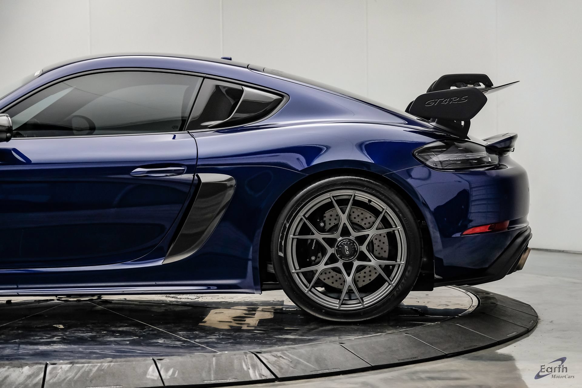 Used 2025 Porsche 718 Cayman GT4 RS RWD image 10