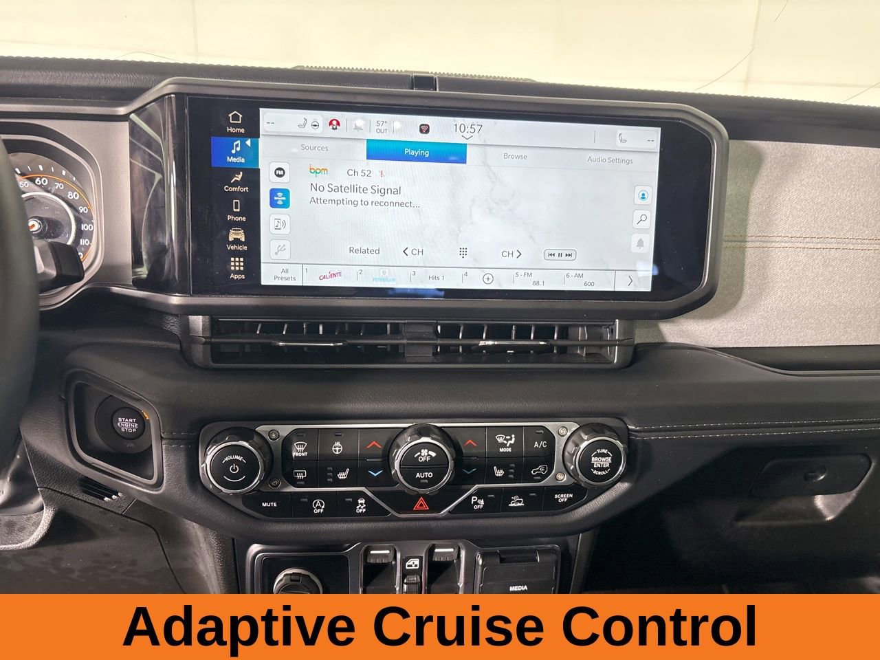 Used 2024 Jeep Wrangler Unlimited Sahara w/ Safety Group AWD/4WD image 13