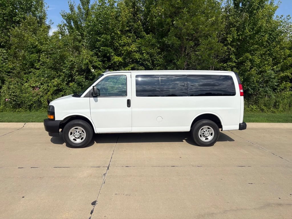 Used 2023 Chevrolet Express 3500 LS RWD image 6