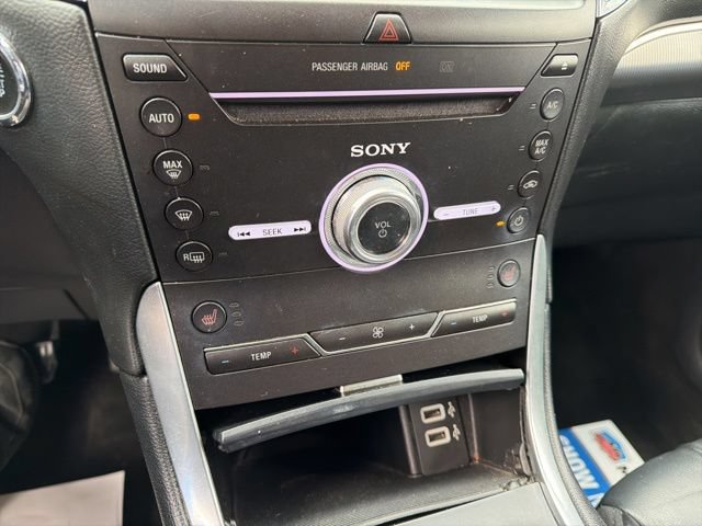 Used 2018 Ford Edge Titanium AWD/4WD image 16