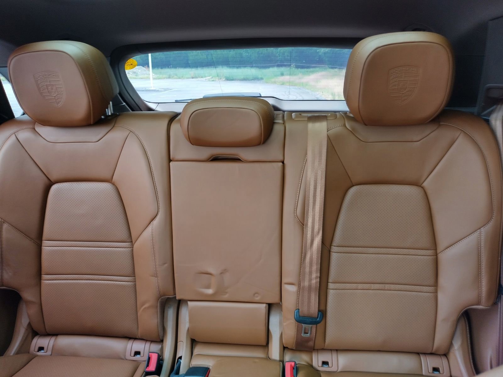 Used 2022 Porsche Cayenne S Platinum image 18