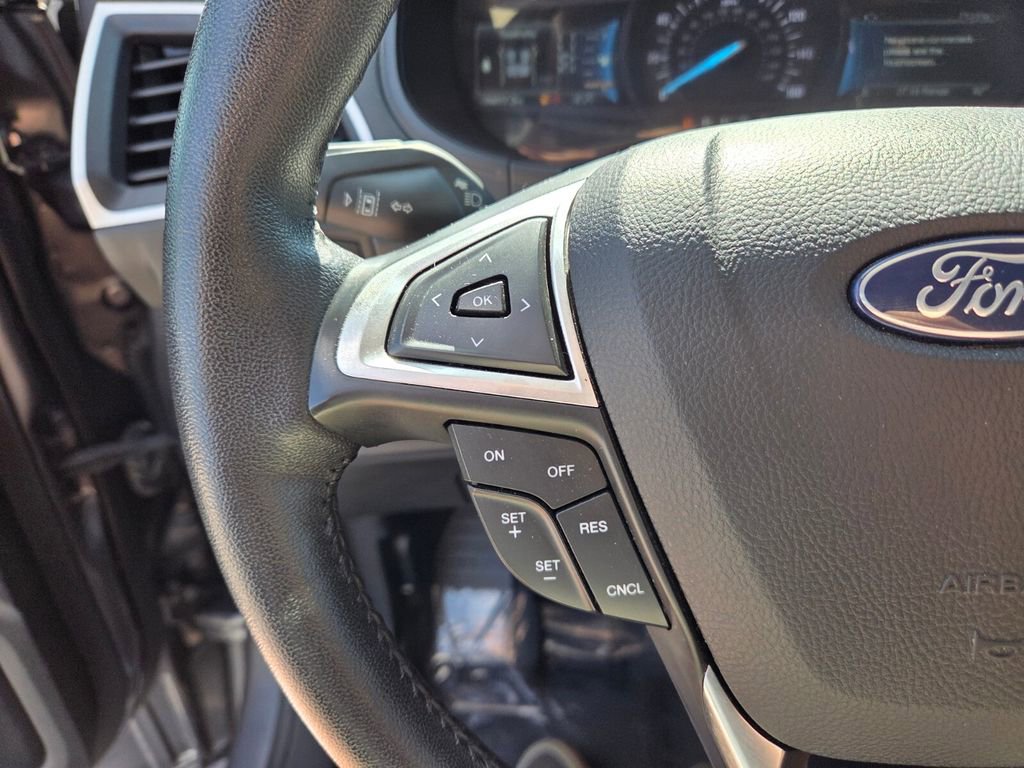 Used 2022 Ford Edge SEL image 29