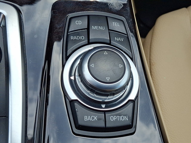 Used 2012 BMW 528i xDrive Sedan AWD/4WD image 25