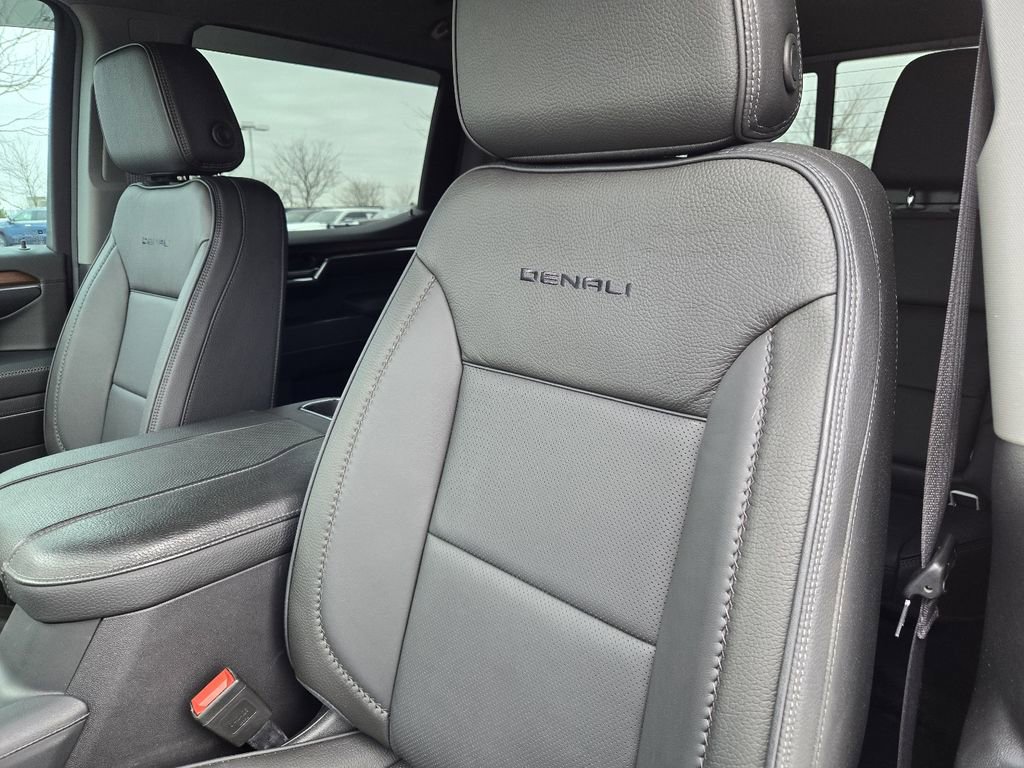 Used 2024 GMC Sierra 1500 Denali w/ Technology Package AWD/4WD image 15