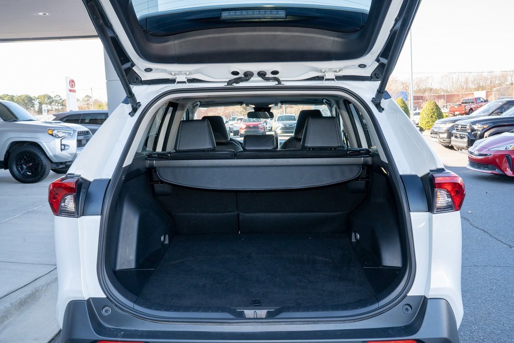 Certified 2025 Toyota RAV4 XLE Premium image 5