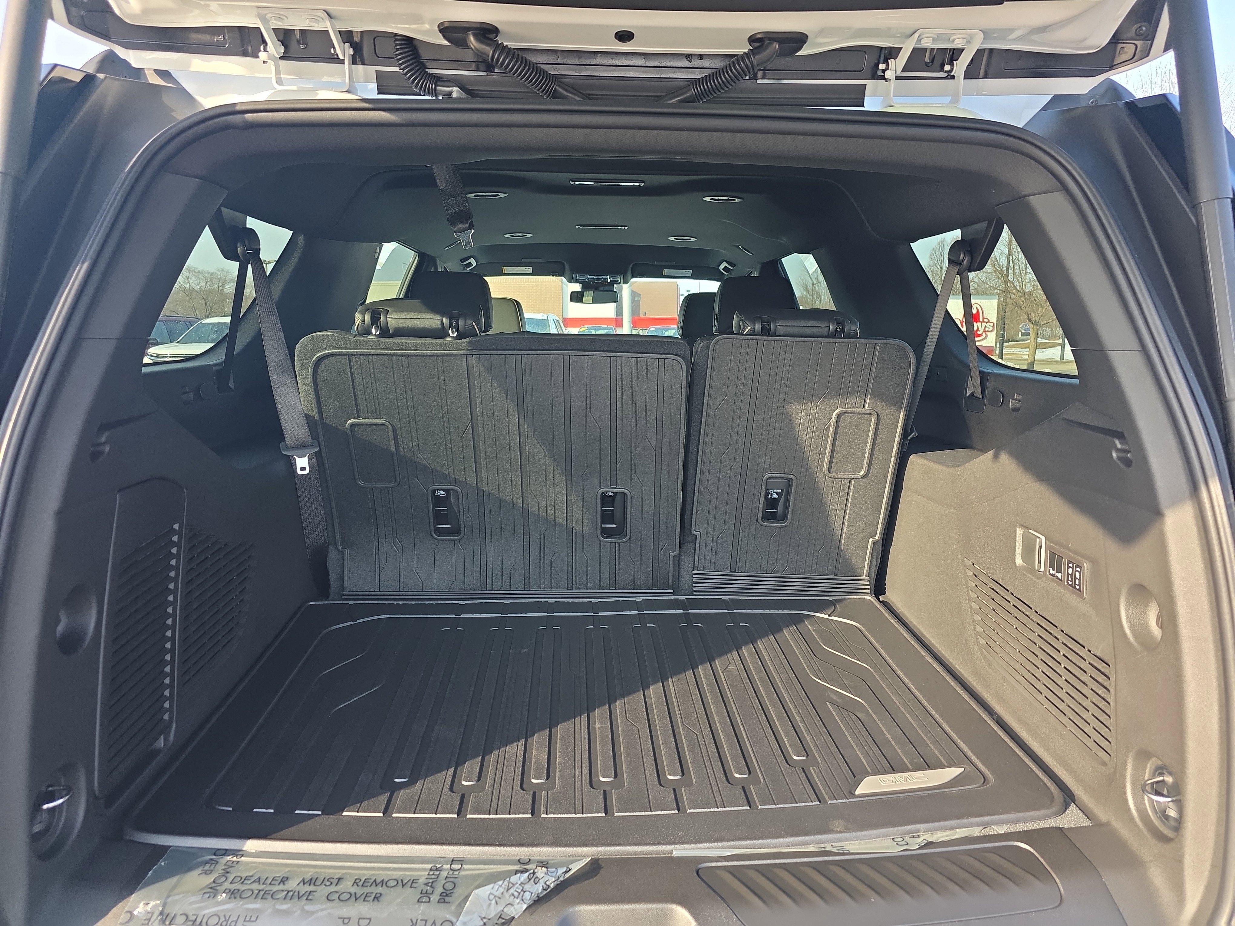 New 2026 GMC Yukon XL Elevation w/ LPO, Floor Liner Package image 16