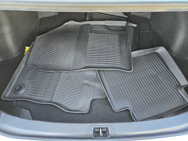 Used 2024 Toyota Corolla LE image 9