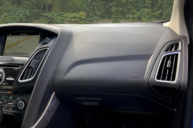 Used 2018 Ford Focus Titanium FWD image 26