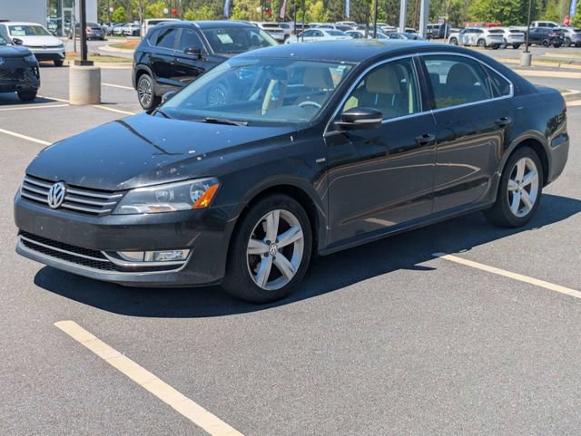 Used 2015 Volkswagen Passat 1.8T Limited Edition image 8
