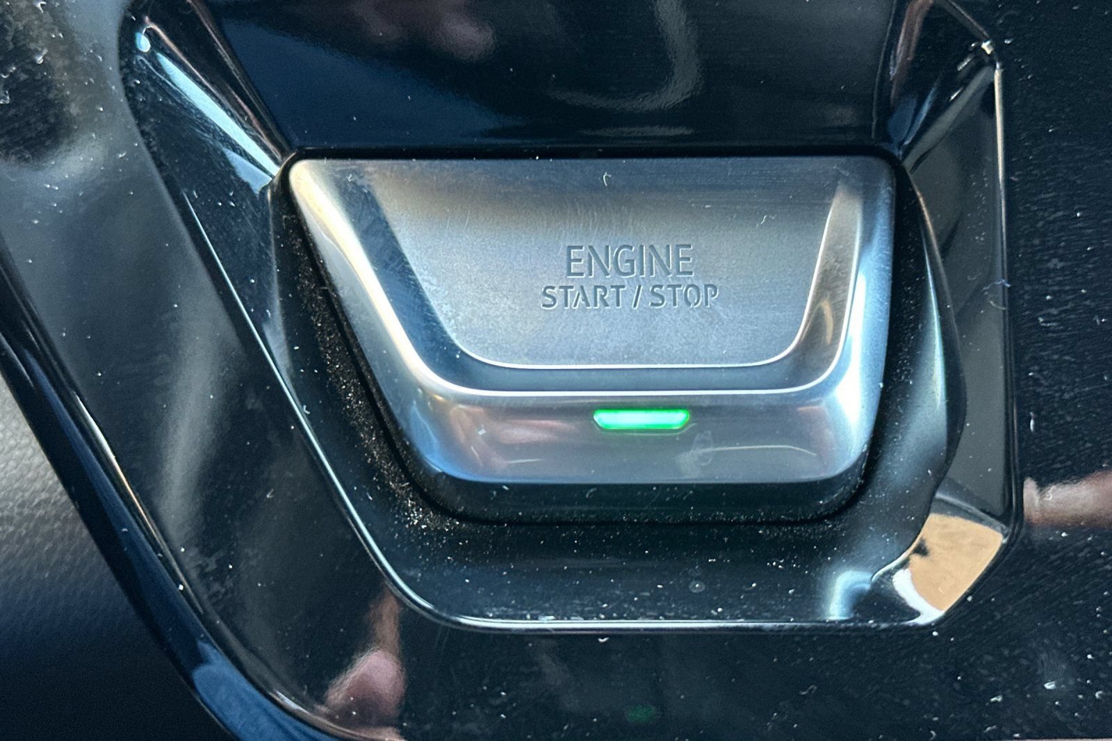 Certified 2025 GMC Sierra 1500 AT4 w/ AT4 Premium Package AWD/4WD image 22