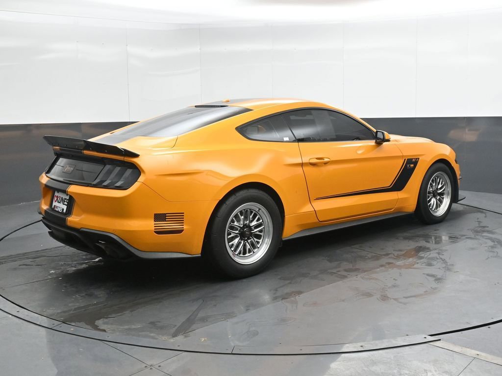 Used 2019 Ford Mustang GT Premium w/ GT Performance Package image 3