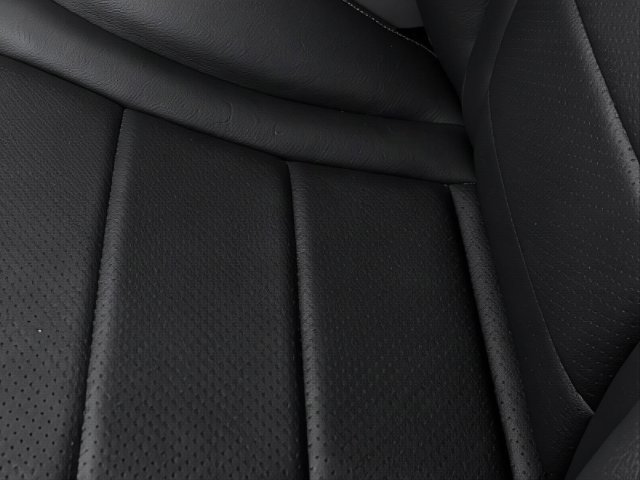 Used 2020 Mercedes-Benz GLC 300 4MATIC image 18