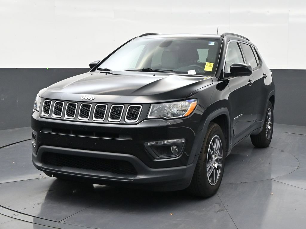 Used 2018 Jeep Compass Latitude FWD image 8