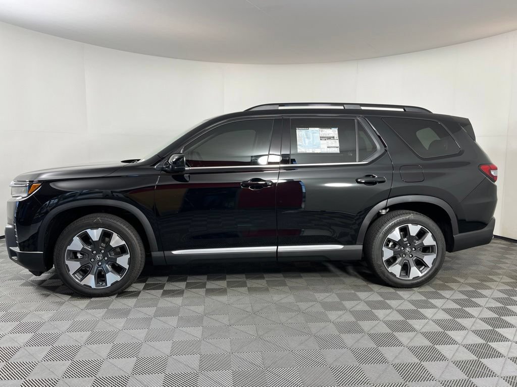 New 2026 Honda Pilot Touring image 2