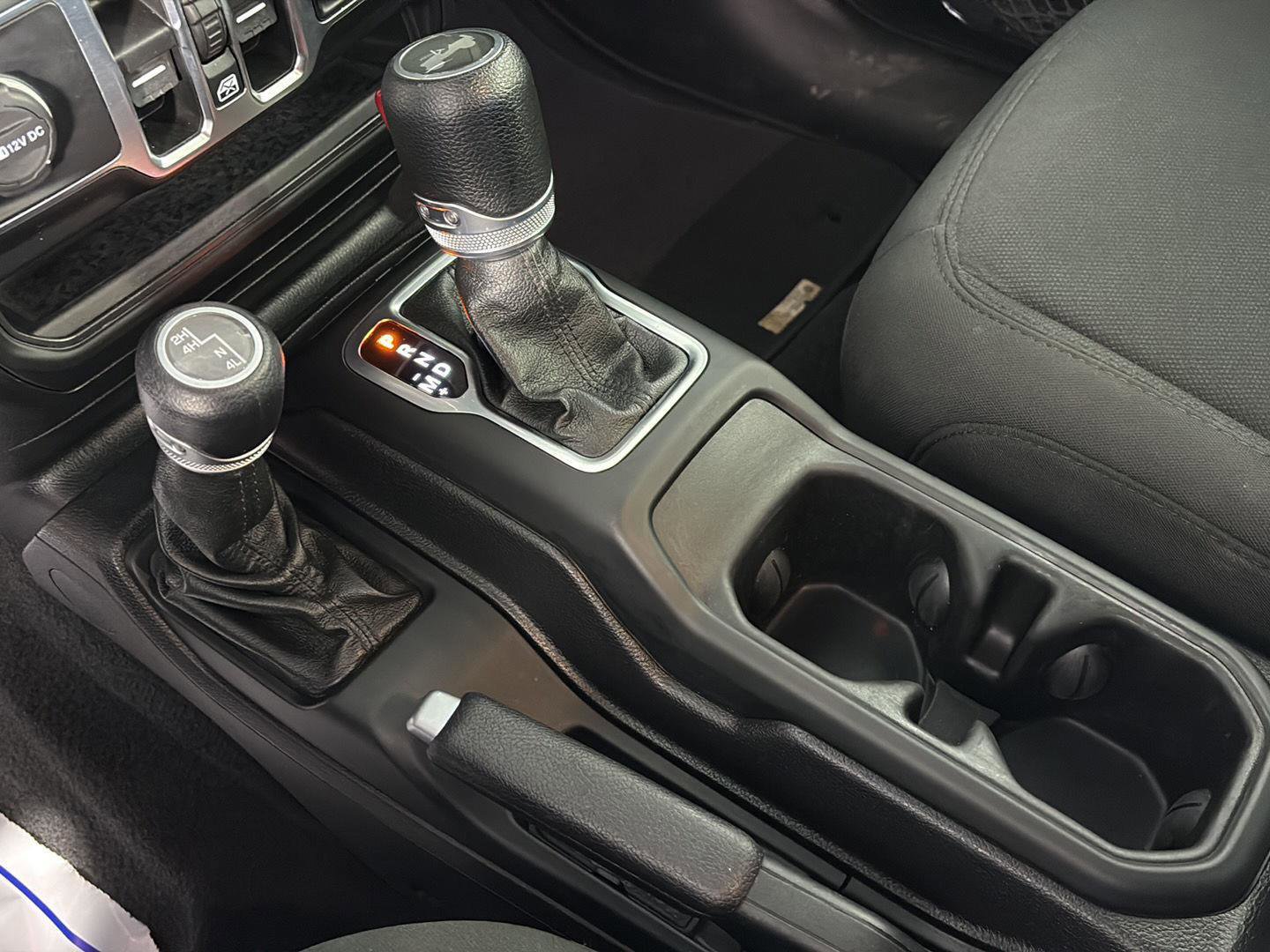 Used 2021 Jeep Wrangler Unlimited Sport image 37