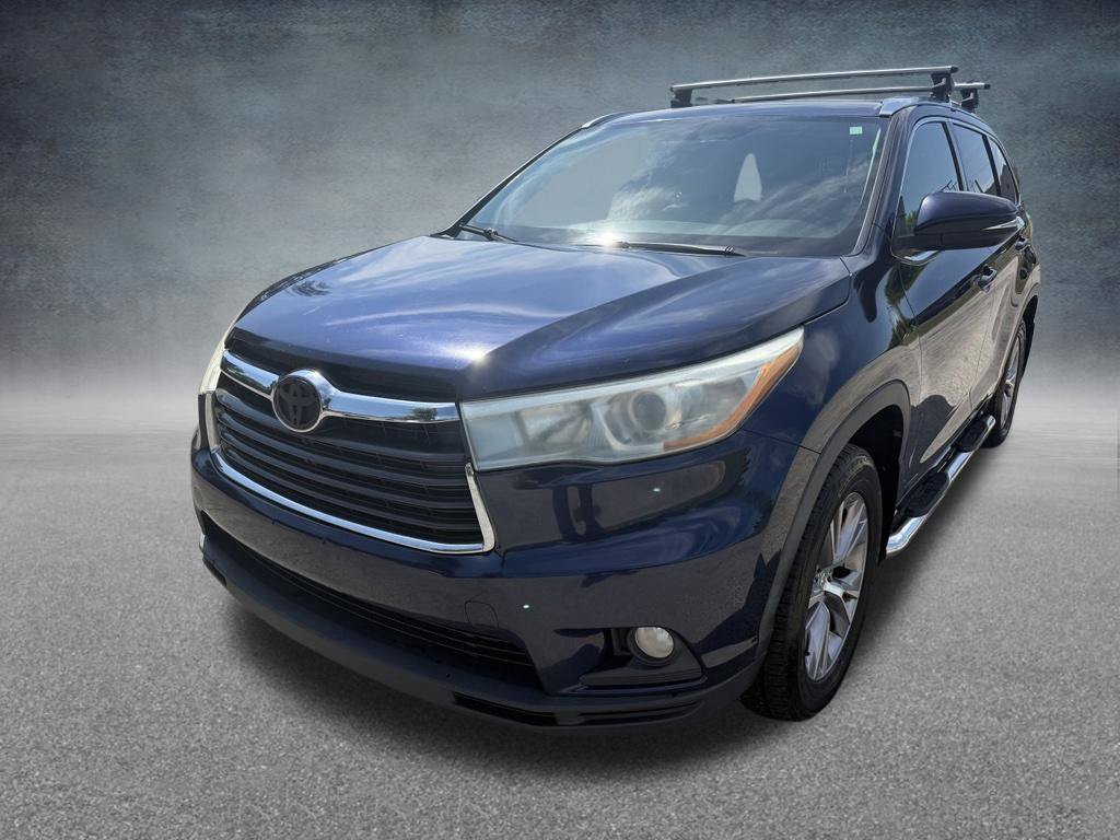 Used 2015 Toyota Highlander XLE AWD/4WD image 2