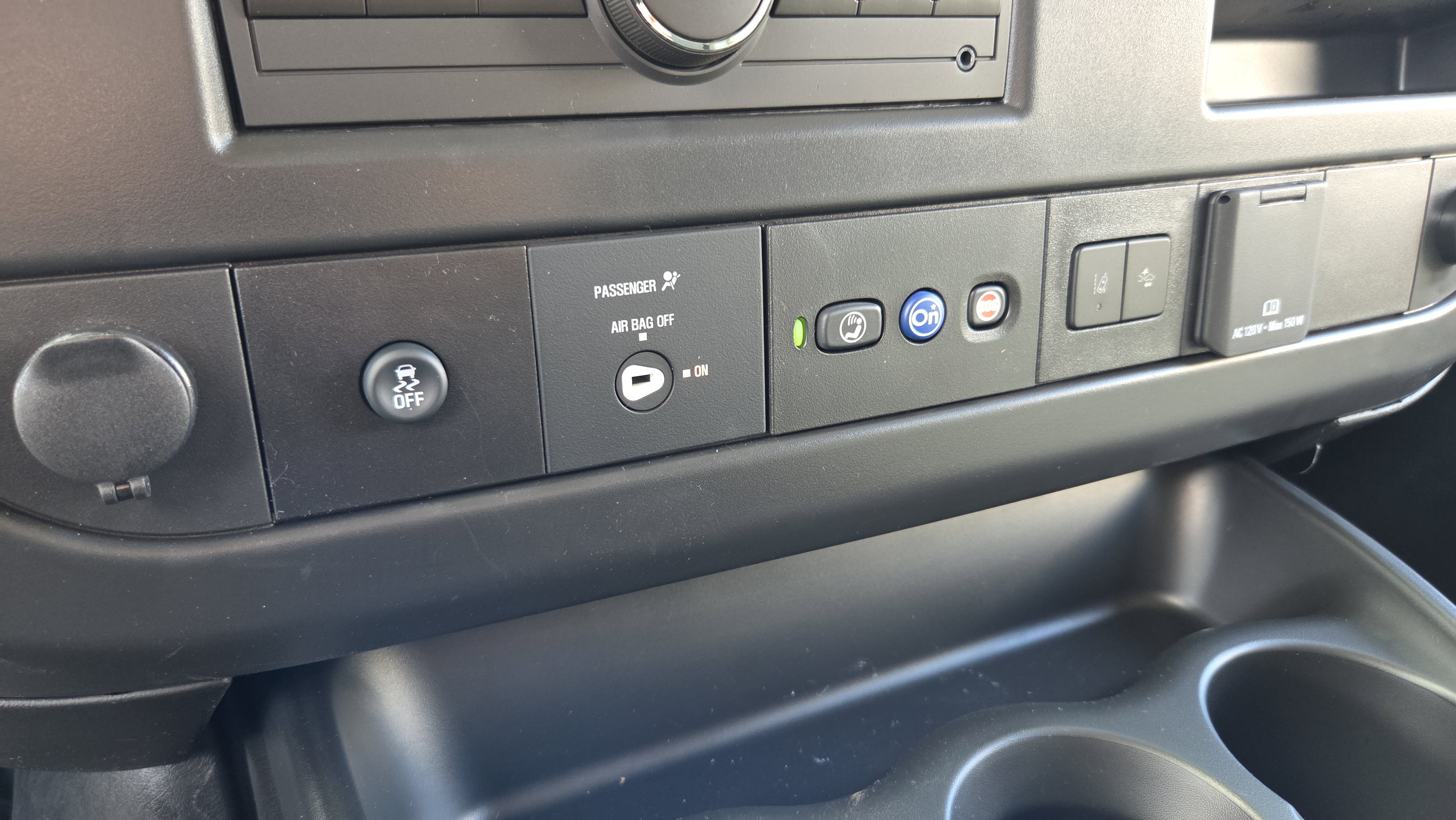 New 2026 Chevrolet Express 2500 LT w/ LT Preferred Equipment Group image 20